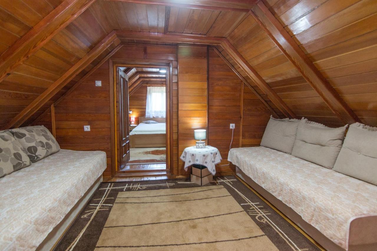 Kuca Za Odmor Dm Villa Bajina Basta Exteriör bild